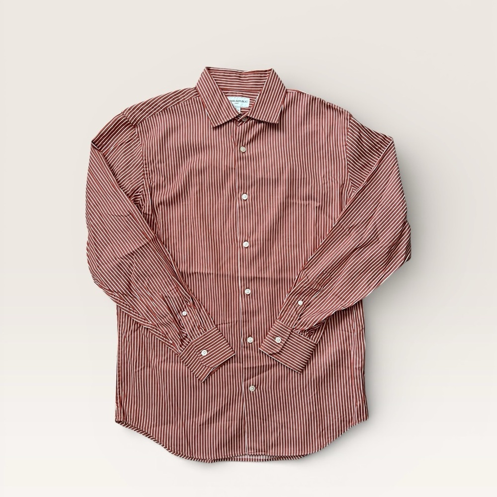 Men’s Banana Republic Red Striped Casual Button Down Shirt C232